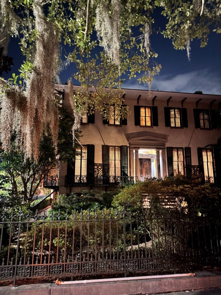 Road Trip Touring Savannah — The Haunted City
